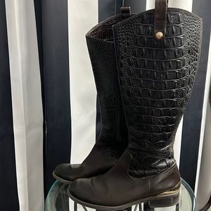 Vince Comuto Brown Alligator Print Boots